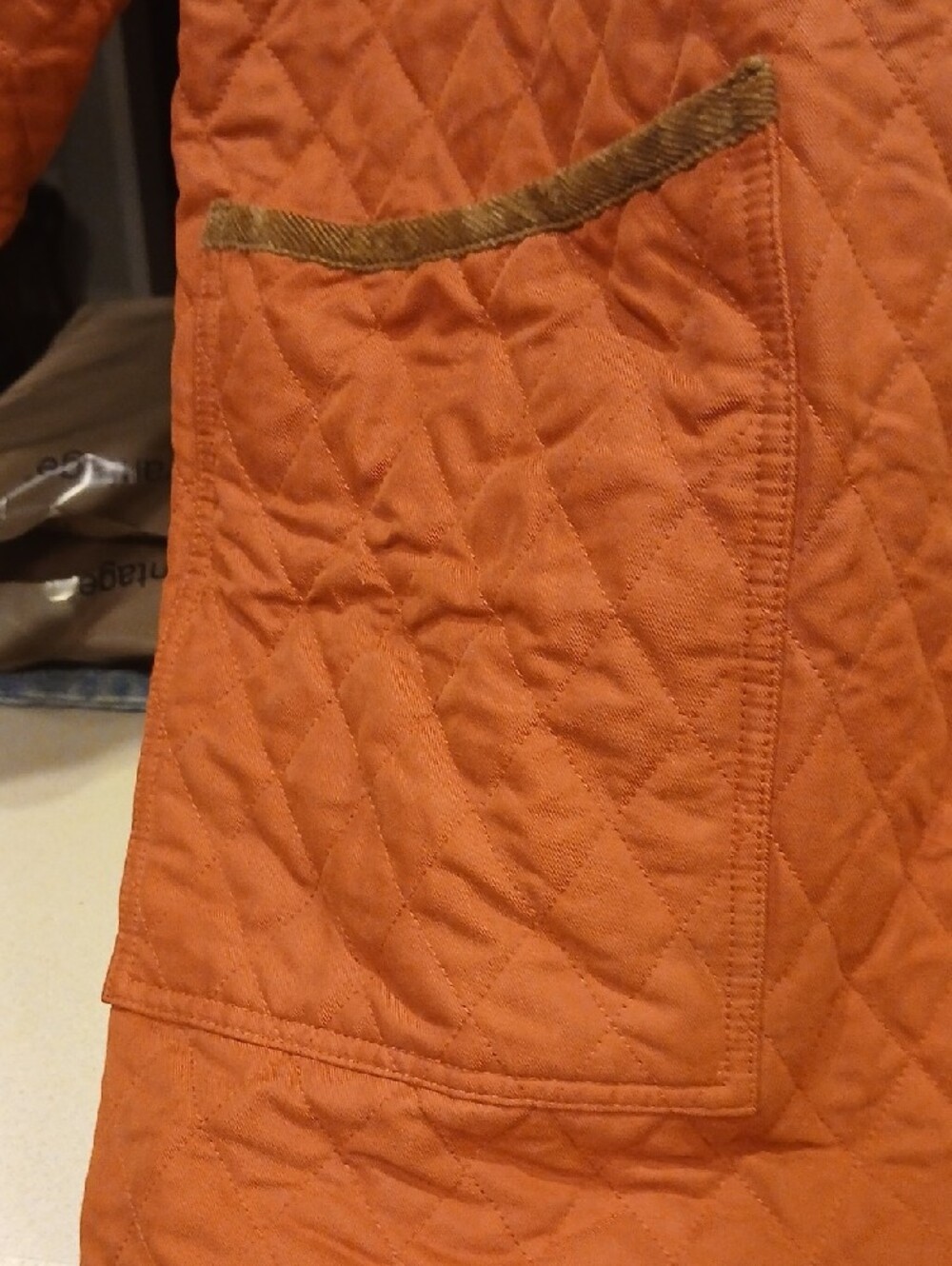 Orvis Quilted Rust-Orange Jacket with Brown Corduroy Trim - Picture 4 of 10